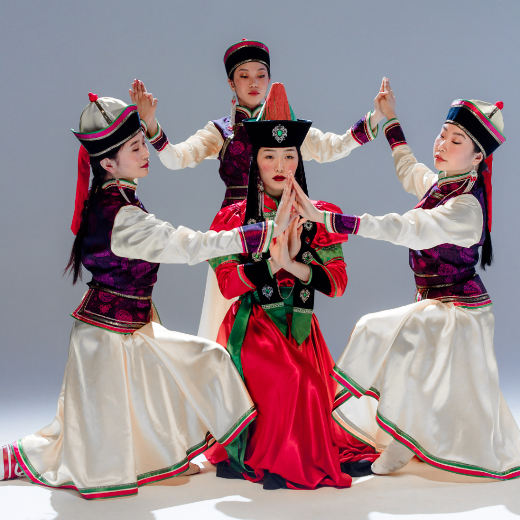 Kazakh-dancers